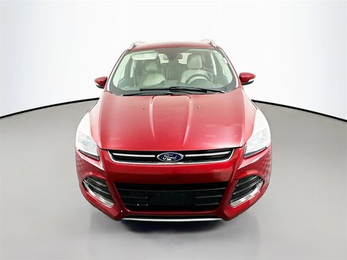 Used 2015 Ford Escape Titanium image 2