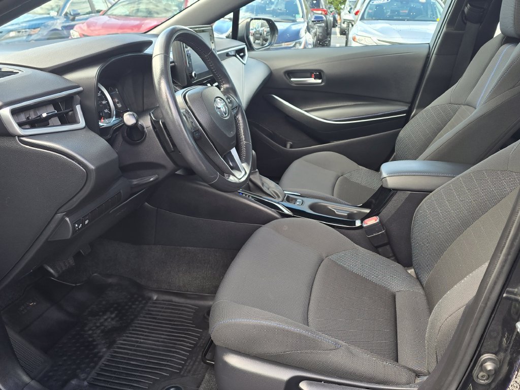 Used 2022 Toyota Corolla SE w/ SE Premium Package FWD image 15