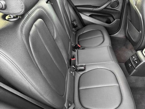 Used 2022 BMW X2 M35i w/ Premium Package image 17