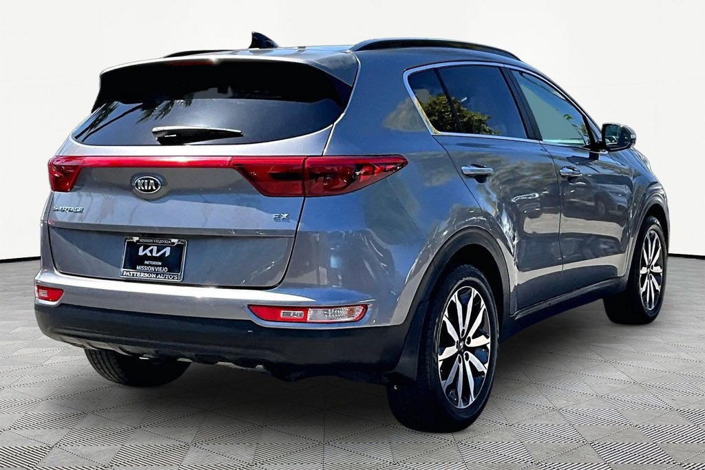 Used 2019 Kia Sportage EX w/ EX Premium Package FWD image 2