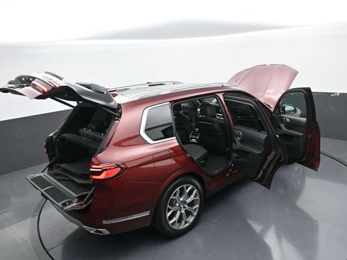 Used 2026 BMW X7 xDrive40i AWD/4WD image 46