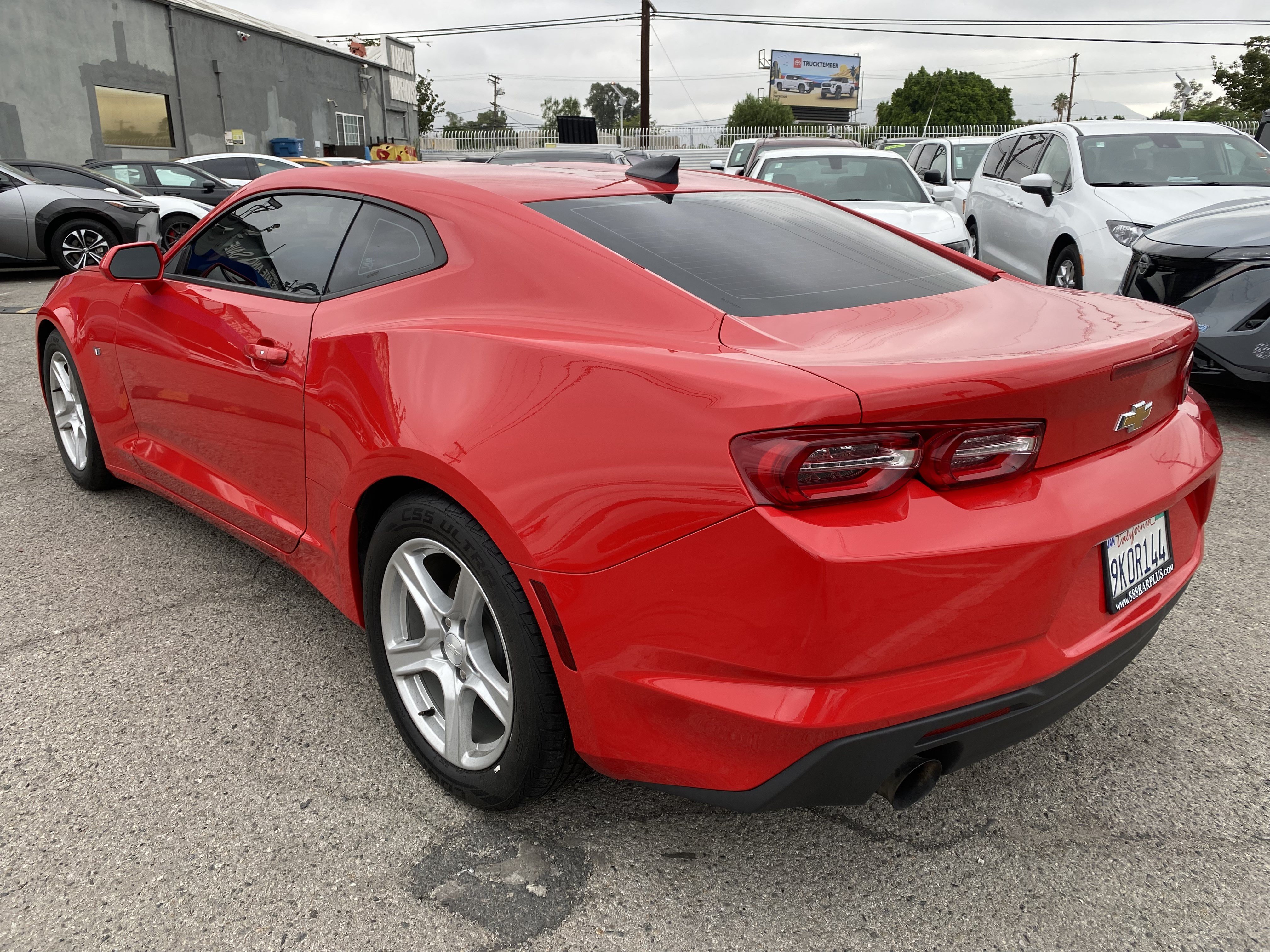 Used 2021 Chevrolet Camaro LT RWD image 11