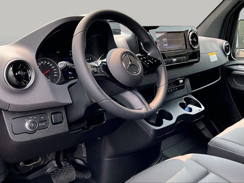 New 2026 Mercedes-Benz Sprinter 2500 image 9