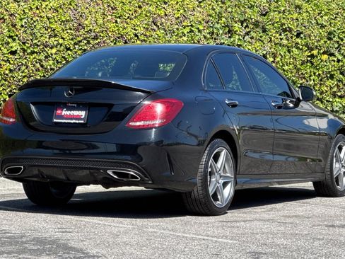 Used 2015 Mercedes-Benz C 300 4MATIC Sedan image 5
