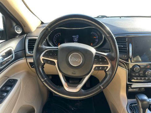 Used 2021 Jeep Grand Cherokee Limited image 12