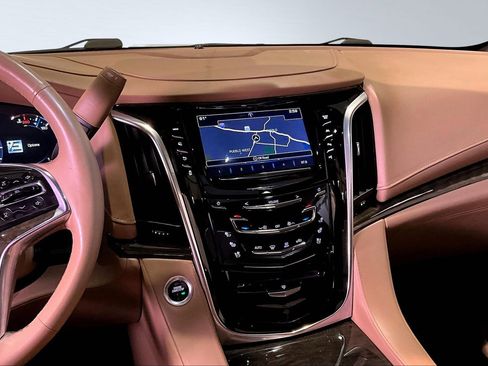 Used 2020 Cadillac Escalade Platinum AWD/4WD image 9