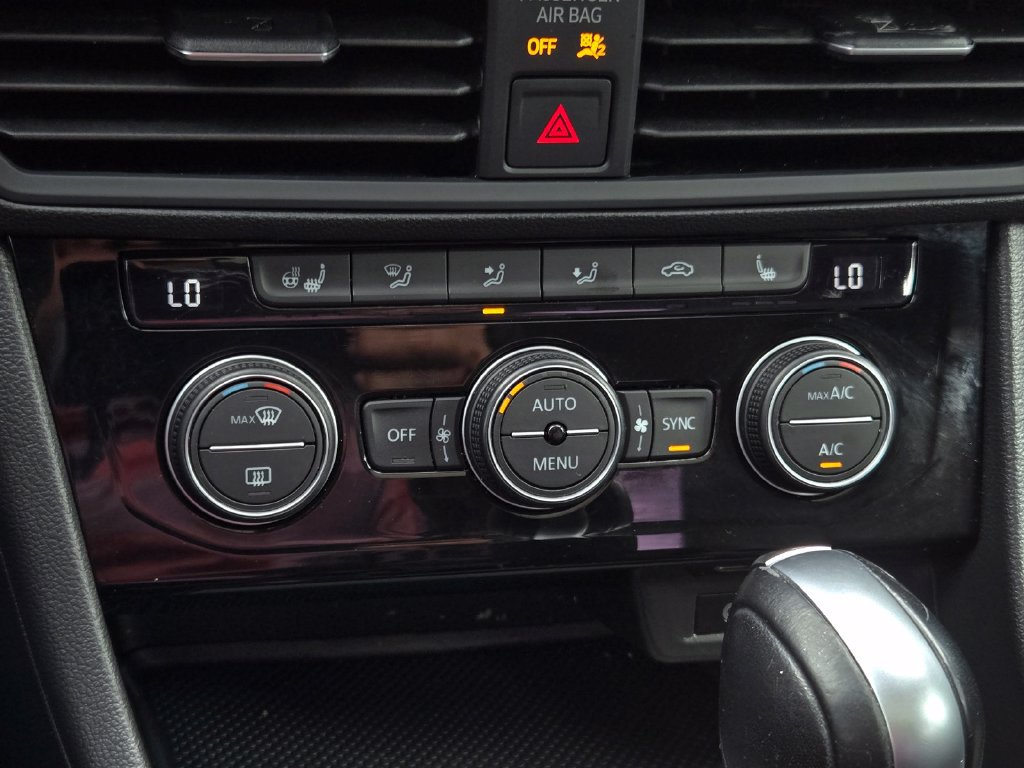 Used 2021 Volkswagen Jetta SE FWD image 21