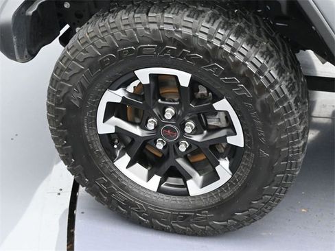 Used 2024 Jeep Gladiator Rubicon w/ Safety Group image 7