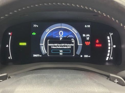 Used 2025 Toyota Camry SE FWD image 19