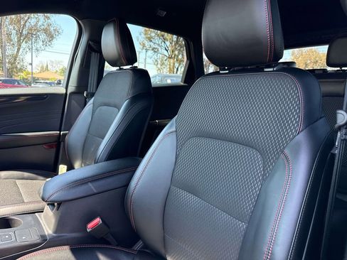 Used 2025 Ford Escape ST-Line w/ Equipment Group 301A image 25