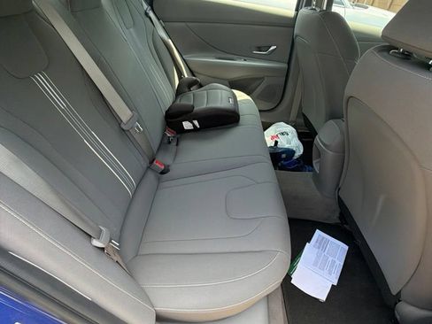 Certified 2024 Hyundai Elantra SEL FWD image 9