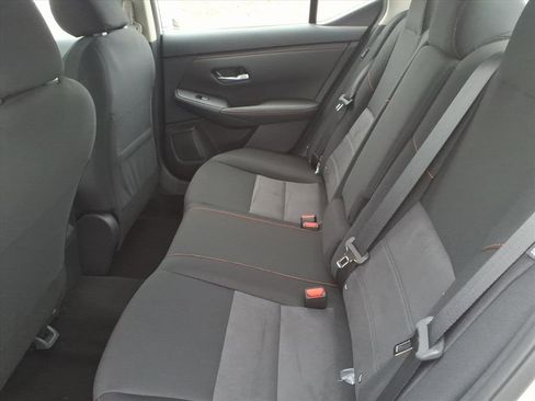 New 2025 Nissan Sentra SR image 6