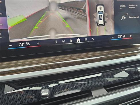 Used 2024 BMW X5 xDrive50e image 27