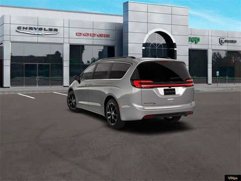New 2026 Chrysler Pacifica Select w/ S Appearance Package image 5