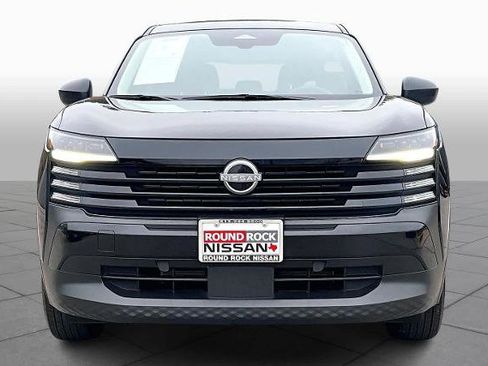 Certified 2025 Nissan Kicks S image 4