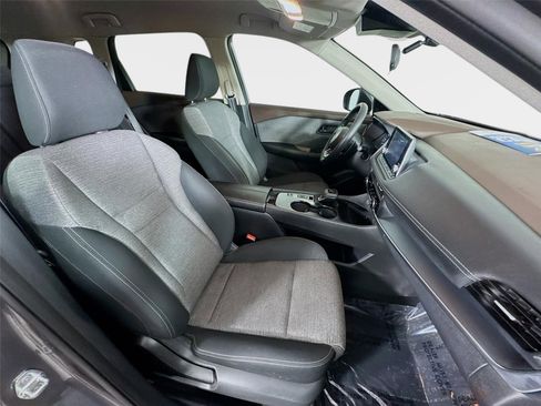 Used 2021 Nissan Rogue S FWD image 27
