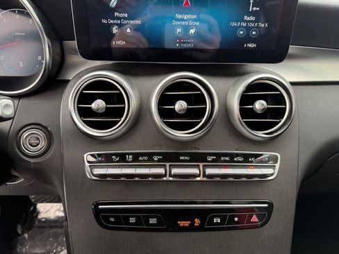 Used 2022 Mercedes-Benz GLC 300 4MATIC image 17