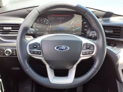 Used 2023 Ford Explorer XLT w/ Equipment Group 202A AWD/4WD image 24