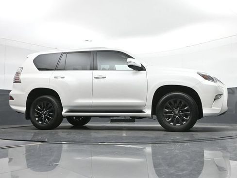 Certified 2023 Lexus GX 460 Premium w/ Premium Package AWD/4WD image 35