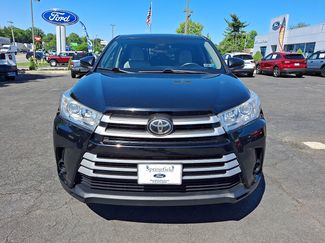 Used 2017 Toyota Highlander LE w/ Protection Package #3 AWD/4WD video 2