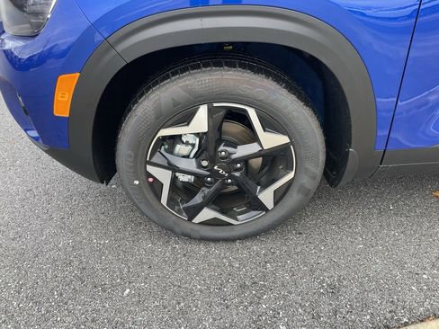 New 2026 Kia Seltos S image 33