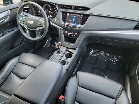 Used 2018 Cadillac XT5 Luxury image 39