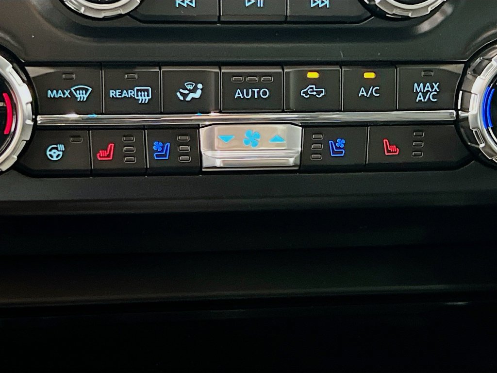 New 2026 Ford F350 Lariat w/ FX4 Off-Road Package AWD/4WD image 24