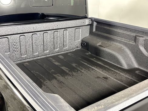 New 2025 Jeep Gladiator Sport image 21