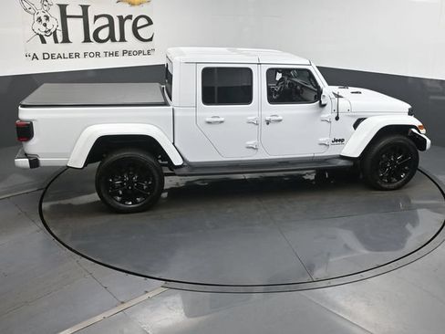 Used 2023 Jeep Gladiator Overland AWD/4WD image 37