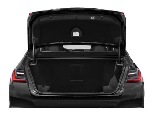 Used 2021 BMW 740i w/ Premium Package RWD image 14