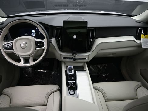 New 2026 Volvo XC60 T8 Ultra w/ Protection Package Premier image 19