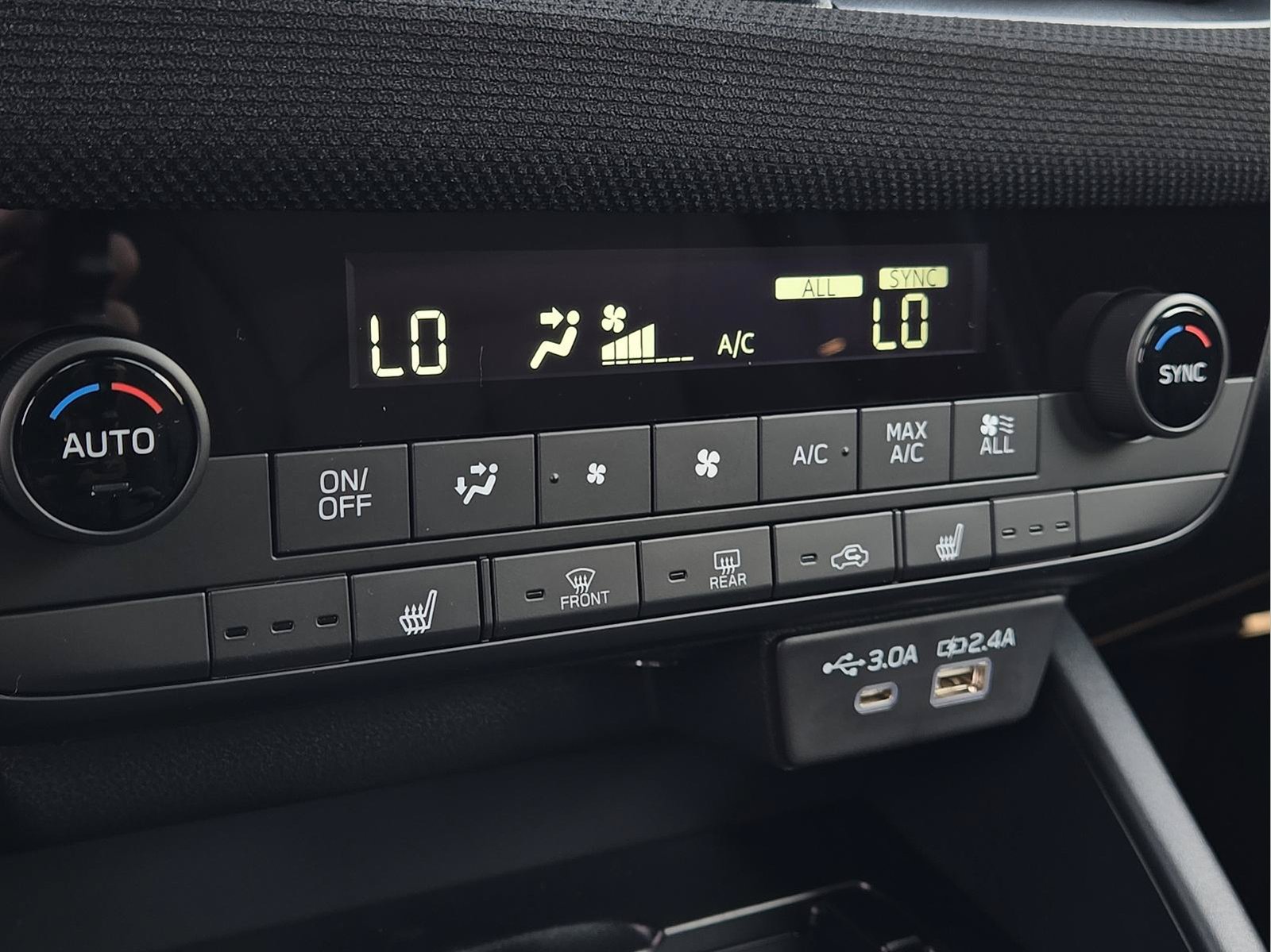 New 2026 Subaru Outback Limited AWD/4WD image 16