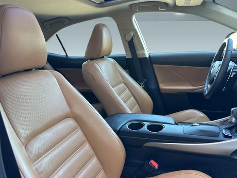 Used 2014 Lexus IS 350 w/ Luxury Package w/Brown Wood image 31