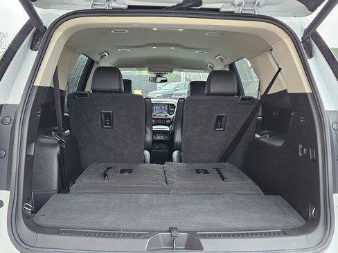 Used 2021 GMC Acadia Denali image 29