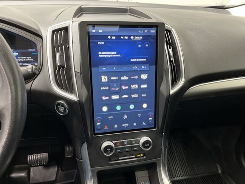 Certified 2024 Ford Edge Titanium w/ Equipment Group 301A image 18