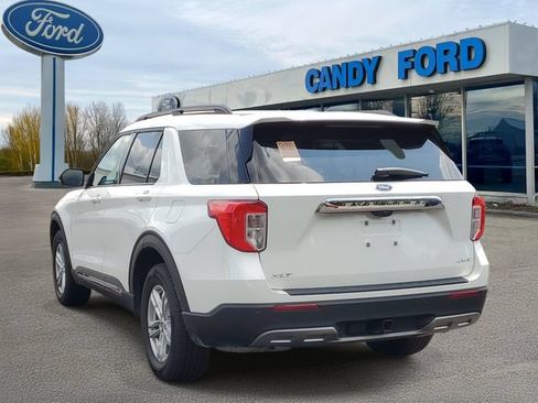 Used 2024 Ford Explorer XLT w/ Equipment Group 202A AWD/4WD image 3