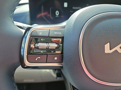 New 2026 Kia Carnival SX Prestige image 25