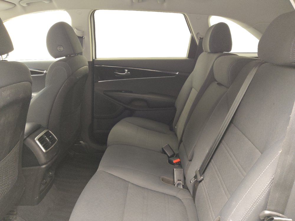 Used 2019 Kia Sorento FWD w/ LX Convenience Package image 18
