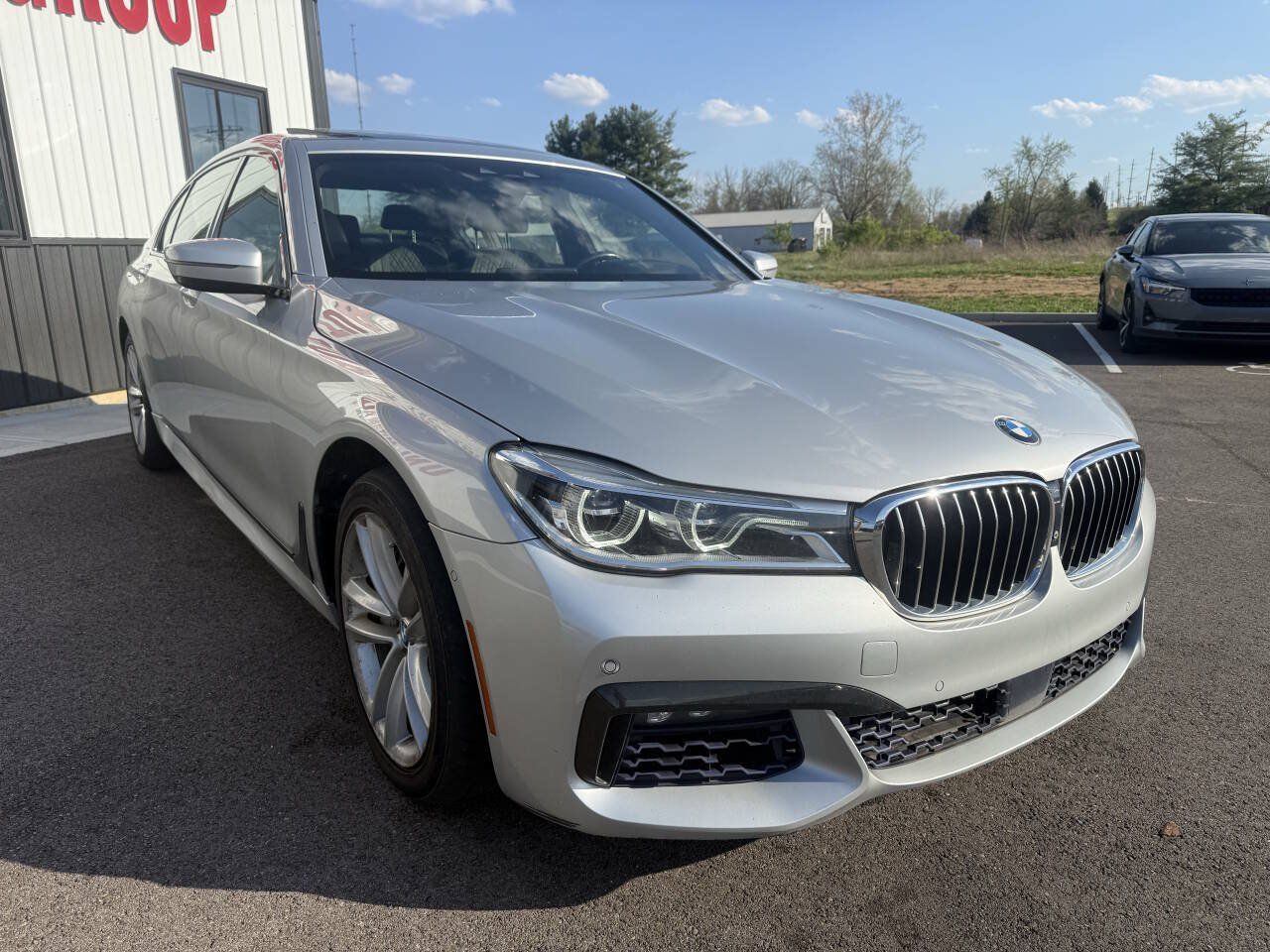 Used 2017 BMW 750i xDrive AWD/4WD image 4