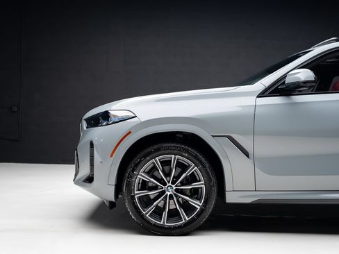 Used 2025 BMW X6 xDrive40i AWD/4WD image 18