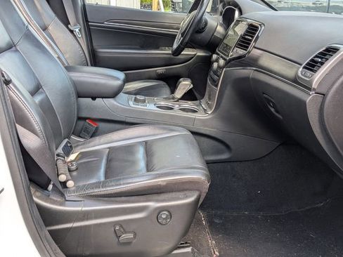 Used 2022 Jeep Grand Cherokee Limited AWD/4WD image 15