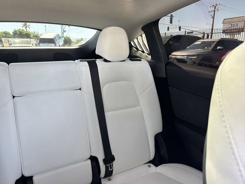 Used 2024 Tesla Model Y Performance AWD/4WD image 7