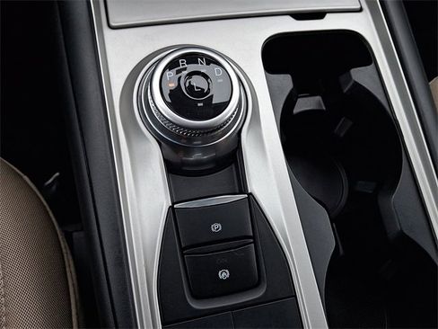 Certified 2023 Ford Explorer XLT image 15