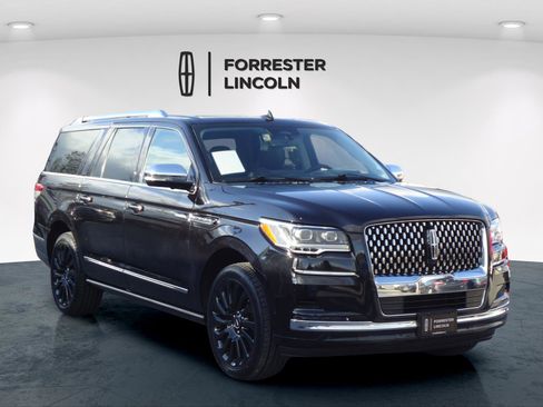 Used 2022 Lincoln Navigator L Black Label AWD/4WD image 1