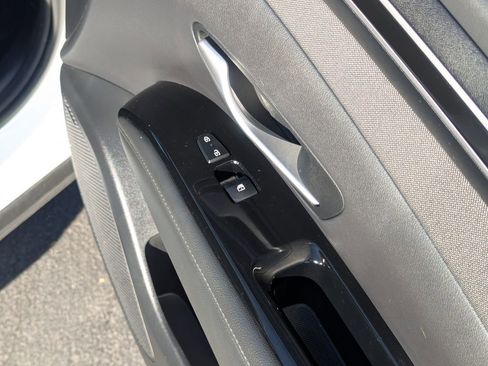 Used 2022 Hyundai Santa Cruz Limited image 36