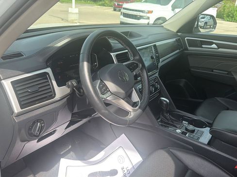 Used 2023 Volkswagen Atlas SE AWD/4WD image 15