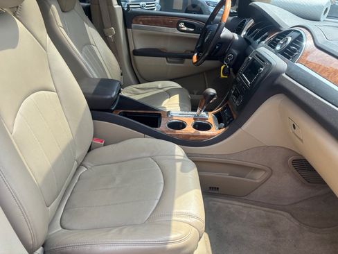 Used 2012 Buick Enclave Premium FWD image 16