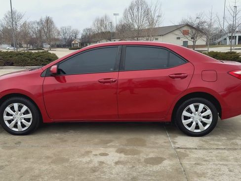 Used 2017 Toyota Corolla LE image 5