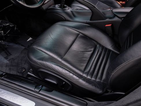 Used 2000 Porsche Boxster RWD image 17