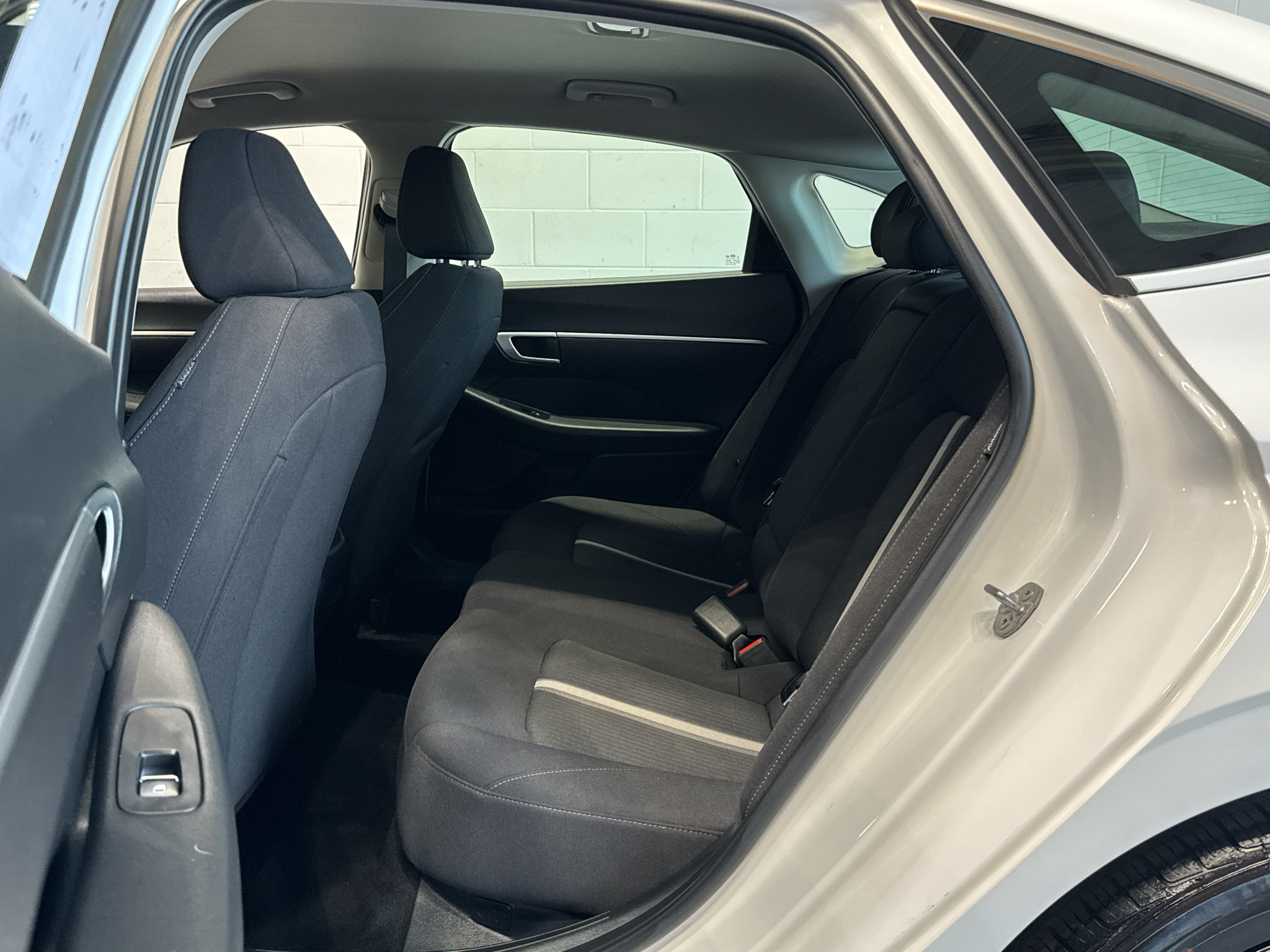 Used 2025 Hyundai Sonata SEL FWD image 12